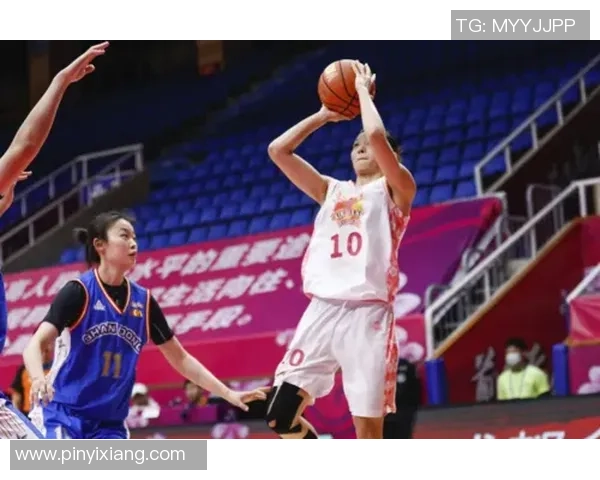 南京羽毛球队在邀请赛中以76分稳居积分榜首位展现强劲实力