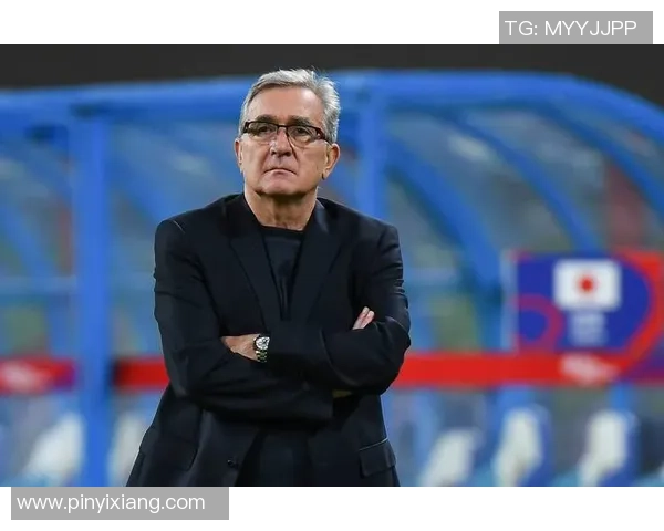 足球明星化妆前后的惊人变化揭秘引发球迷热议与关注